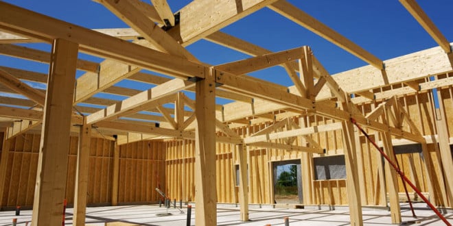 Maison en bois poteaux-poutres